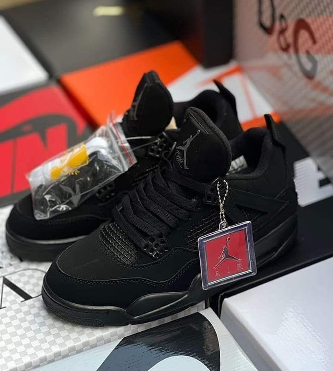 Air Jordan 4 black cat