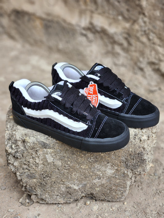 Vans Knu Skool All Black Corduroy
